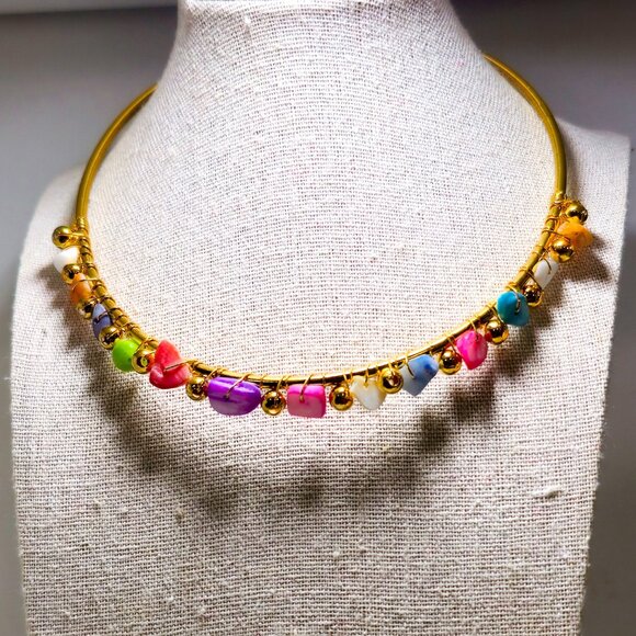 SOLD!!!   Elegant Bronze Choker with Vibrant Natural Stone - Picture 3 of 5